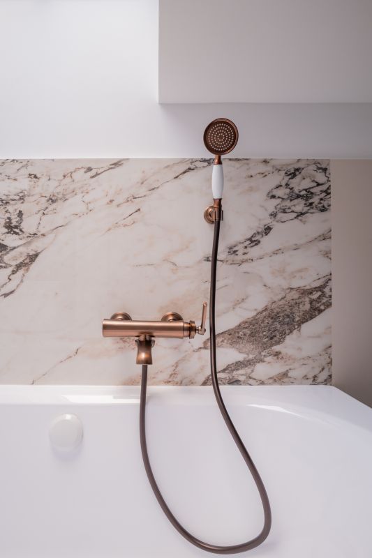 Stylish Hardware and Faucets